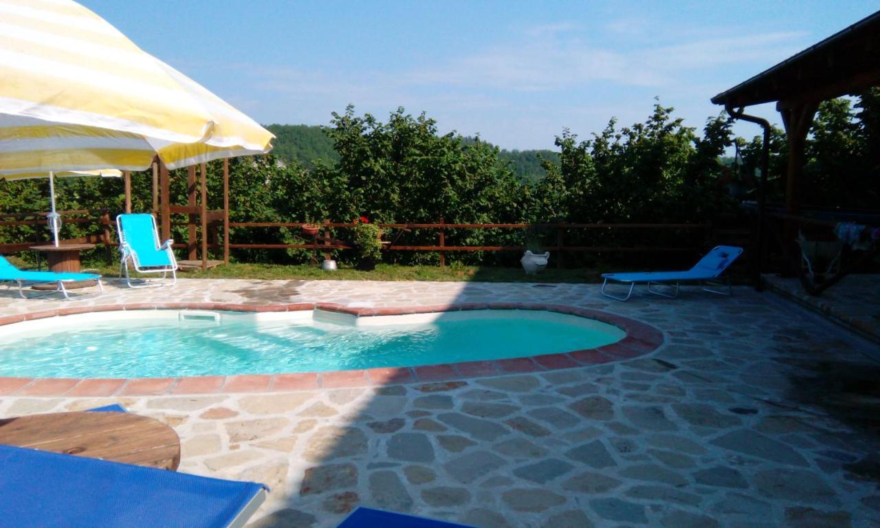 Agriturismo Nizur'In Roccaverano Bagian luar foto
